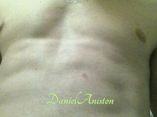Daniel_Aniston