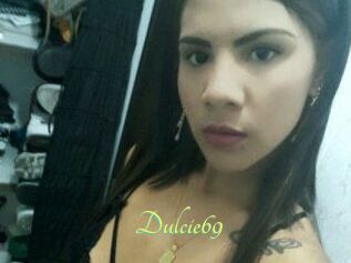 Dulcie_69