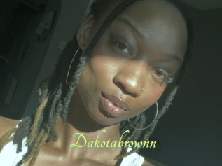 Dakotabrownn