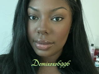 Demixoxo6996