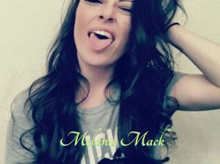 Melanie_Mack