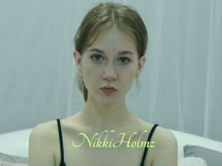 NikkiHolmz