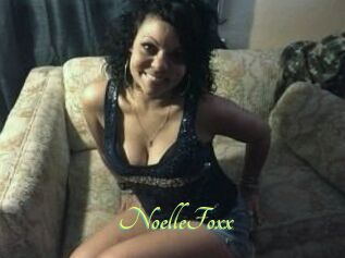 Noelle_Foxx