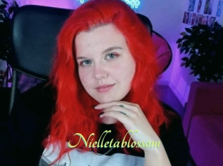Nielletablossom