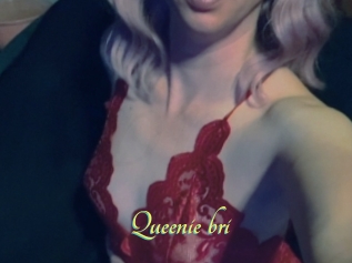 Queenie_bri