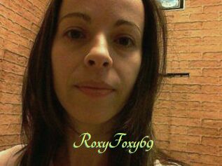 RoxyFoxy_69